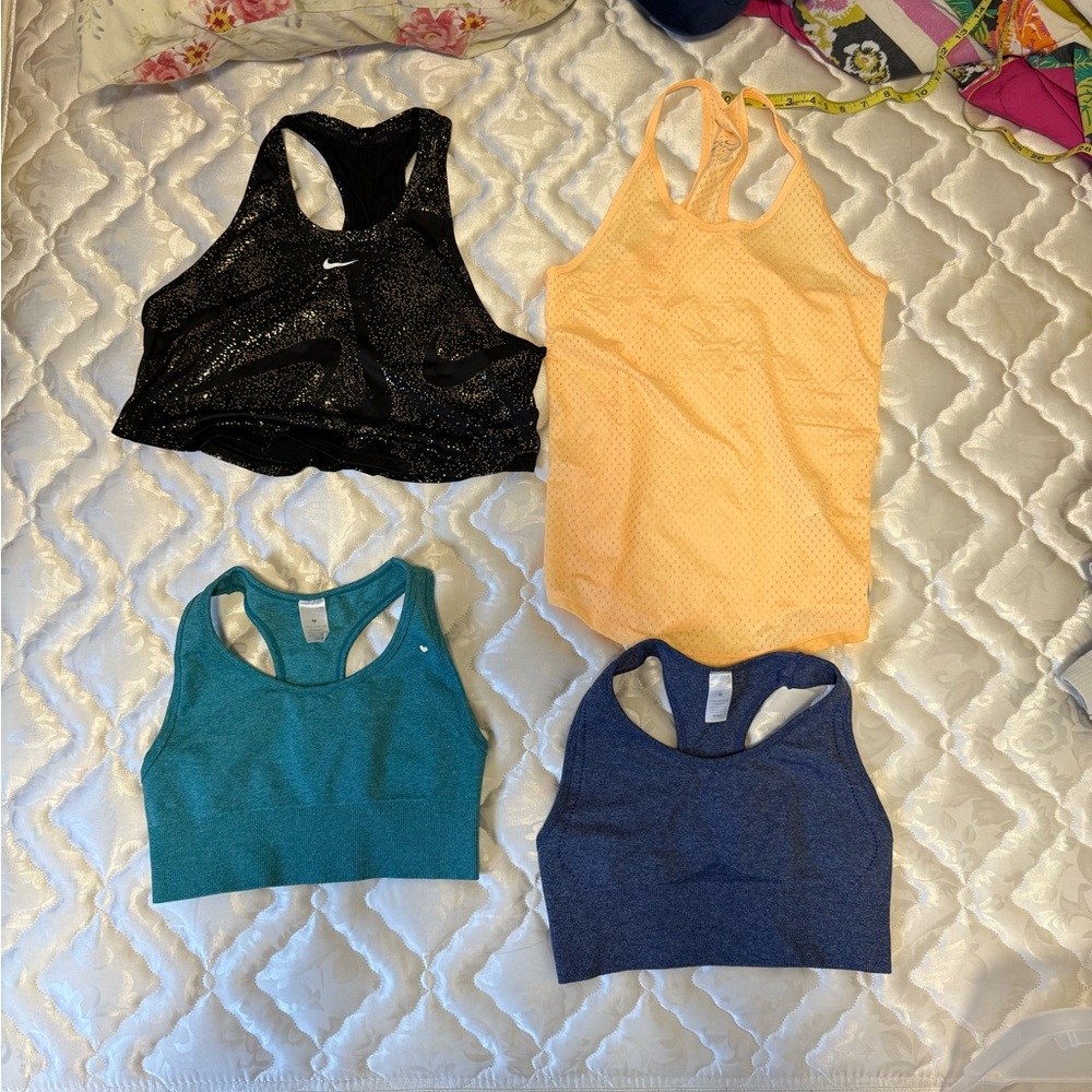 Workout Bundle Size Small - Nike & Love Fitness Apparel